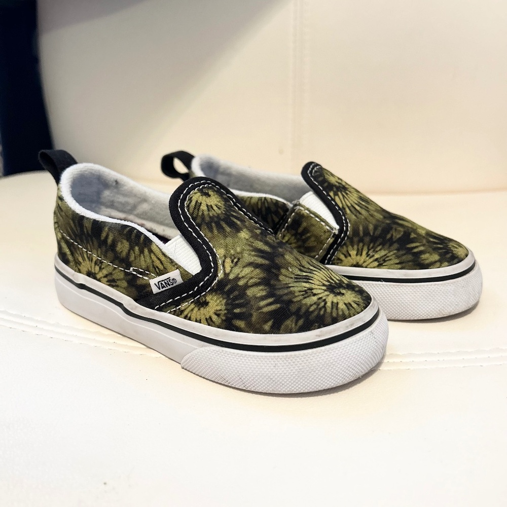 Vans Toddler Size 7 Adjustable Slip on Shoes